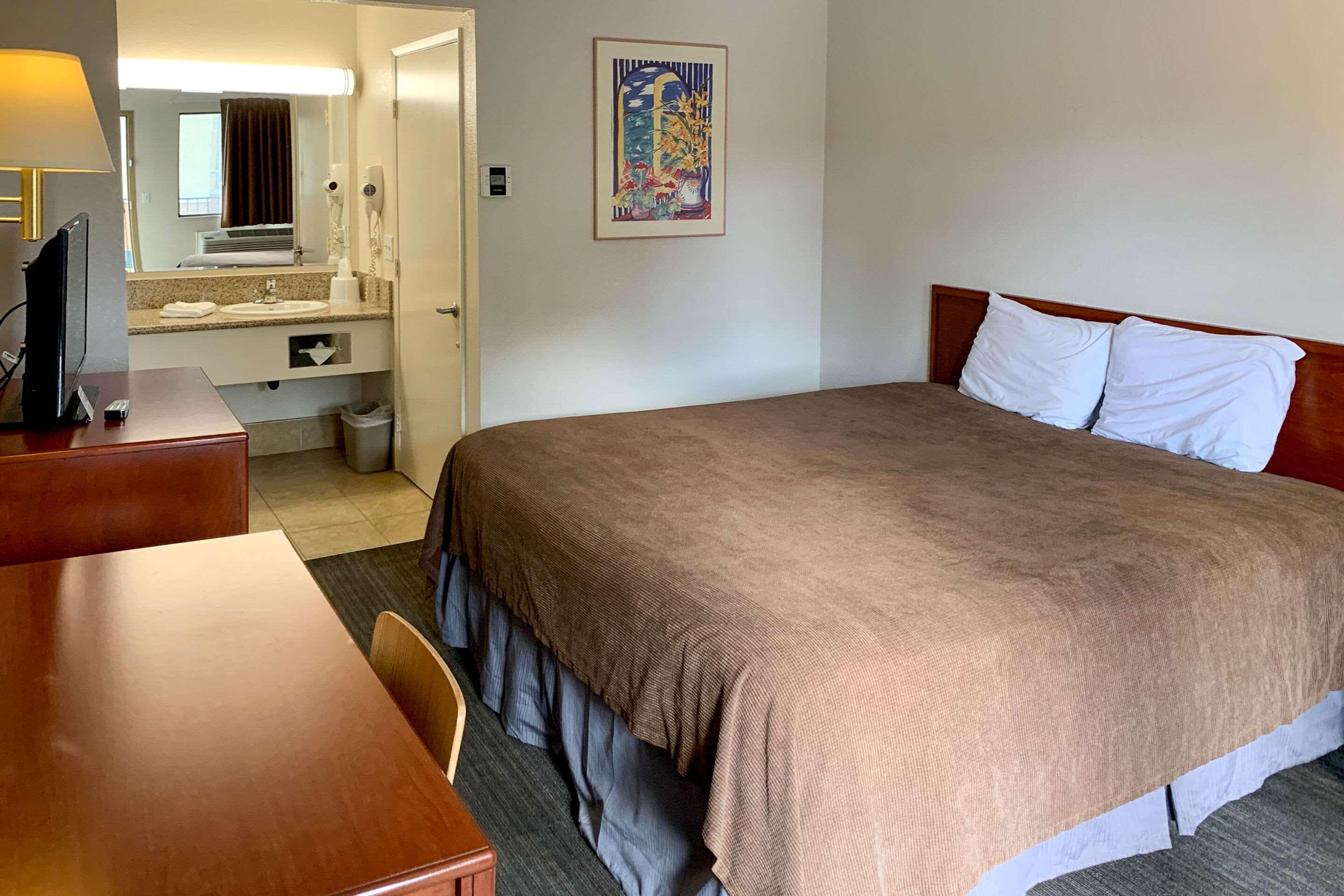 Rodeway Inn Sacramento-University Area מראה חיצוני תמונה