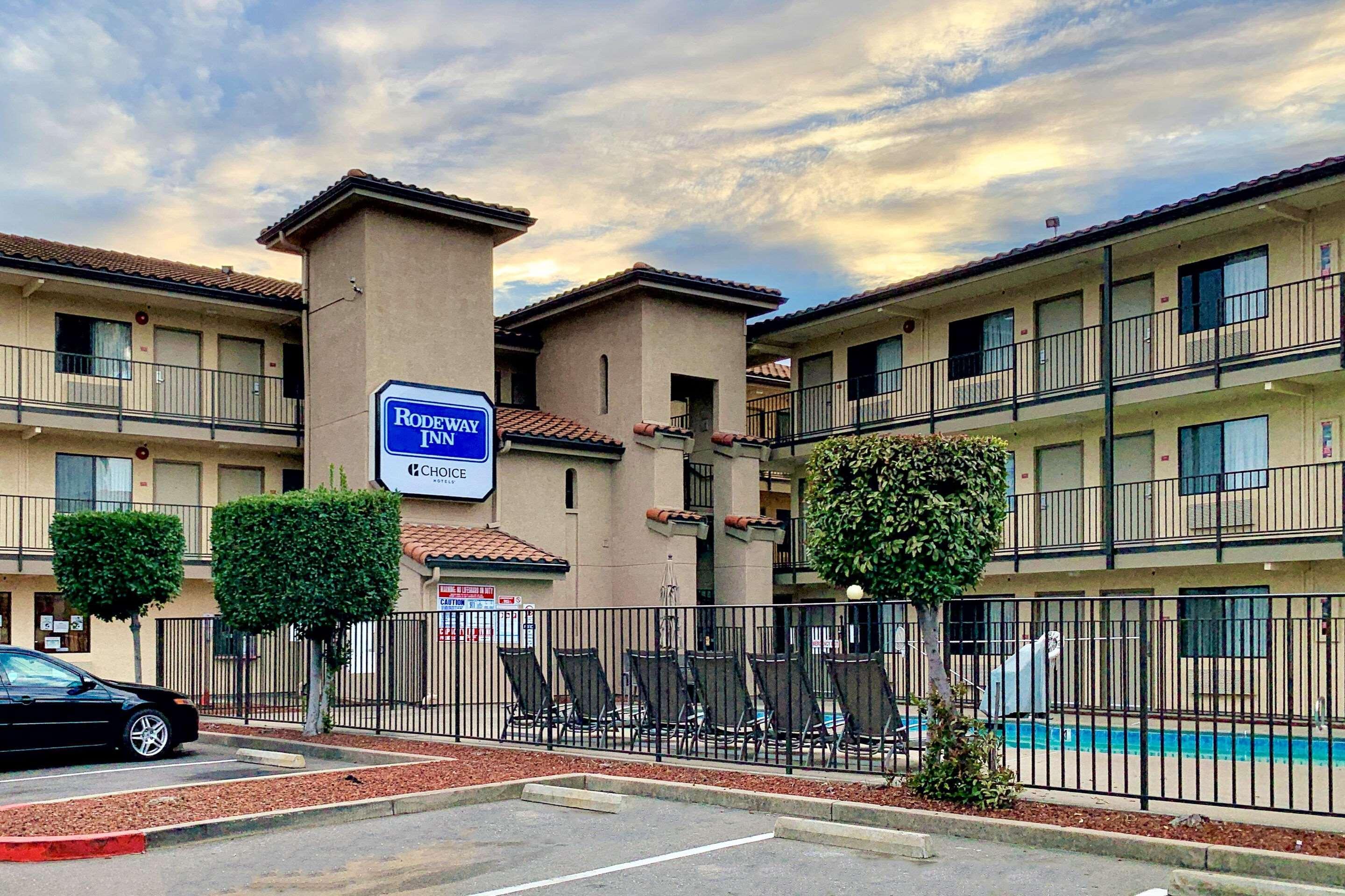 Rodeway Inn Sacramento-University Area מראה חיצוני תמונה
