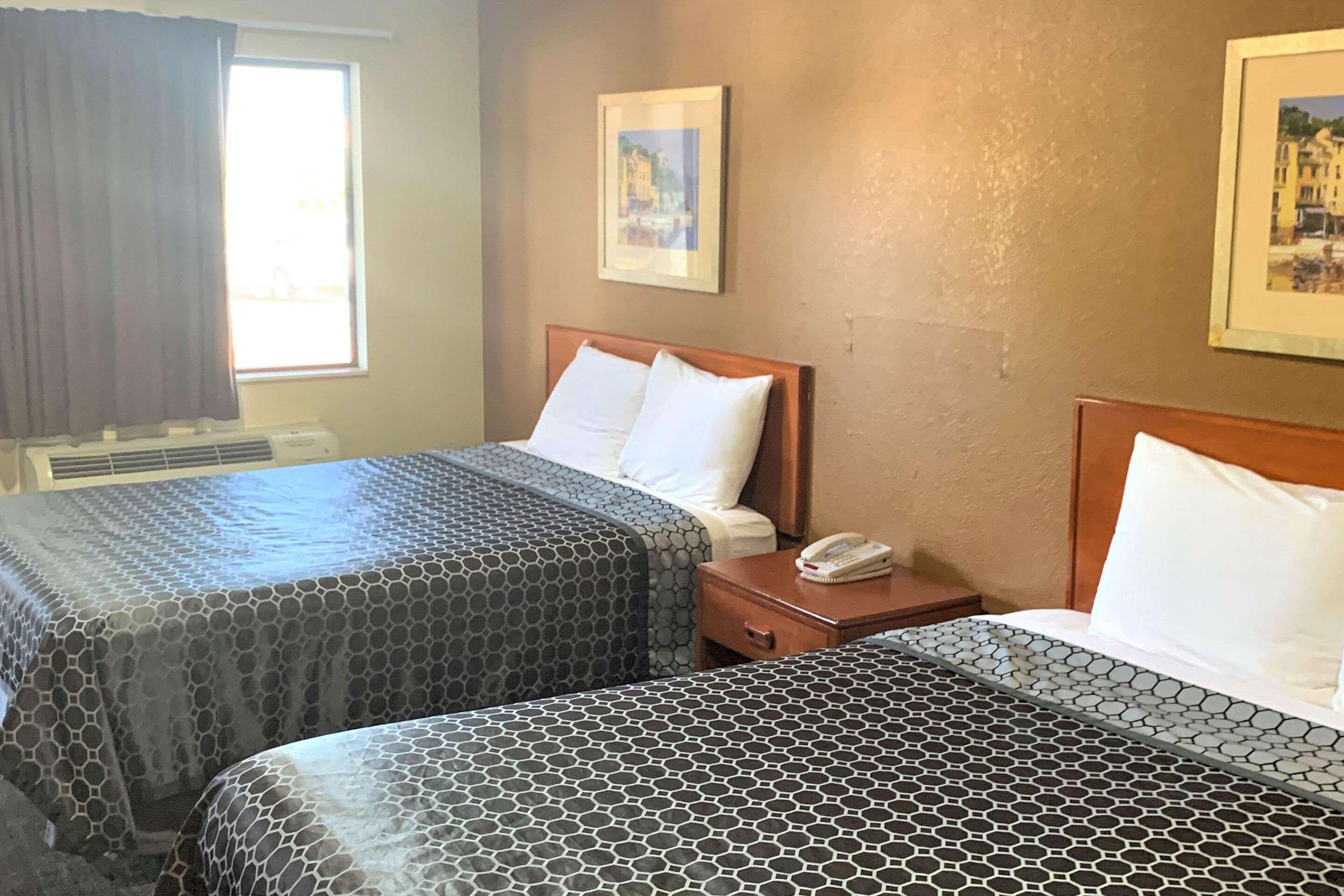 Rodeway Inn Sacramento-University Area מראה חיצוני תמונה