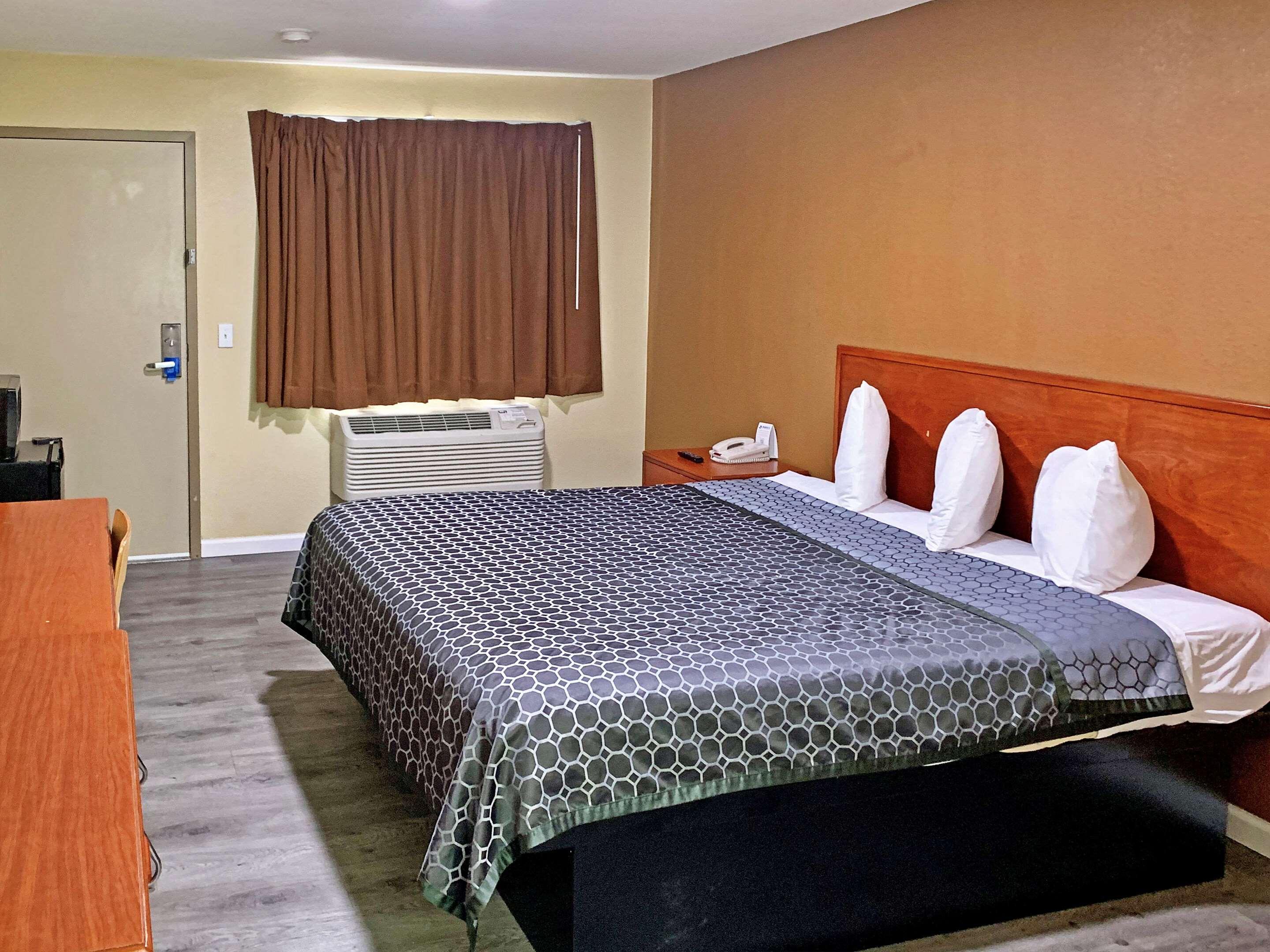 Rodeway Inn Sacramento-University Area מראה חיצוני תמונה