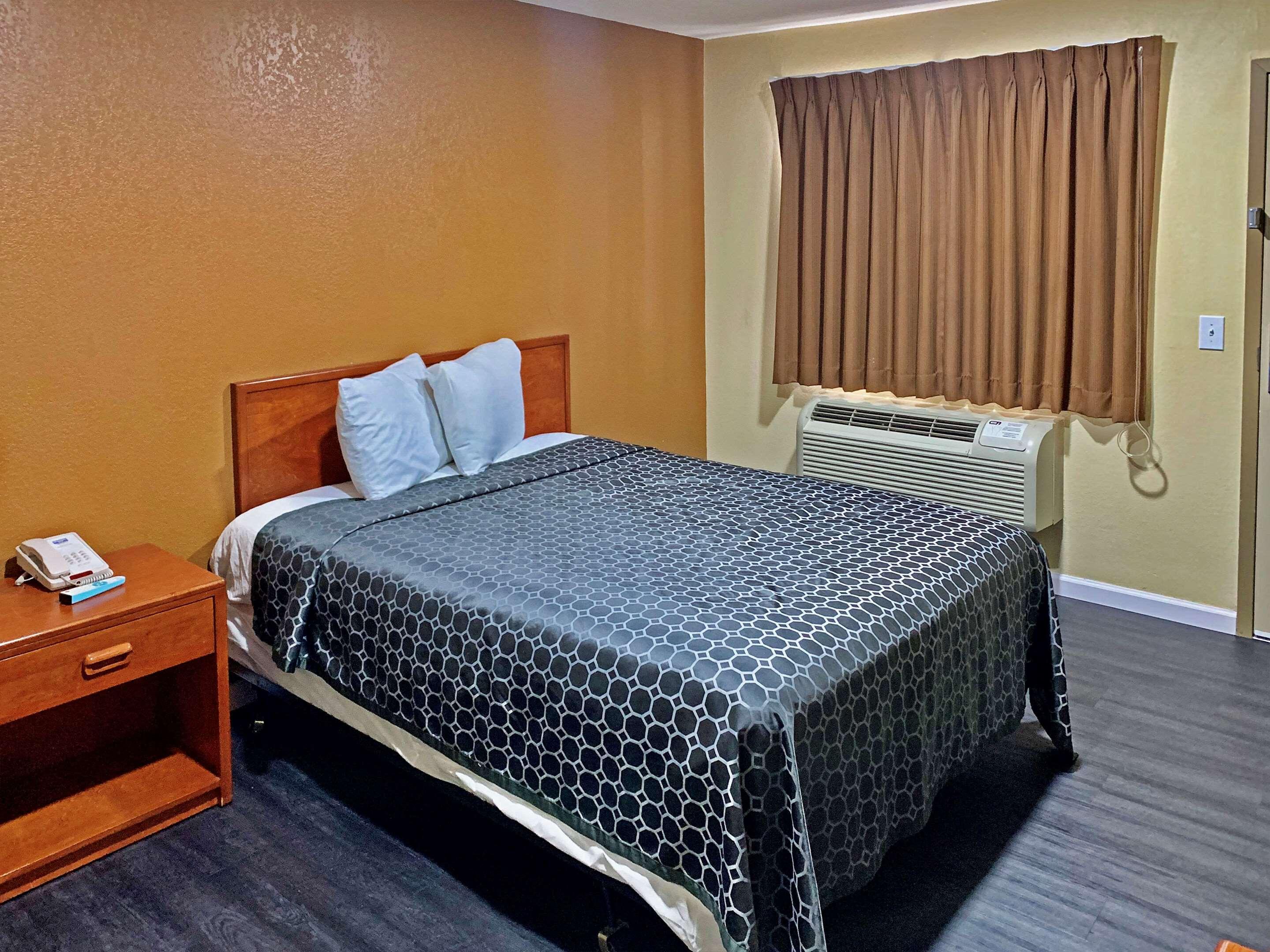 Rodeway Inn Sacramento-University Area מראה חיצוני תמונה