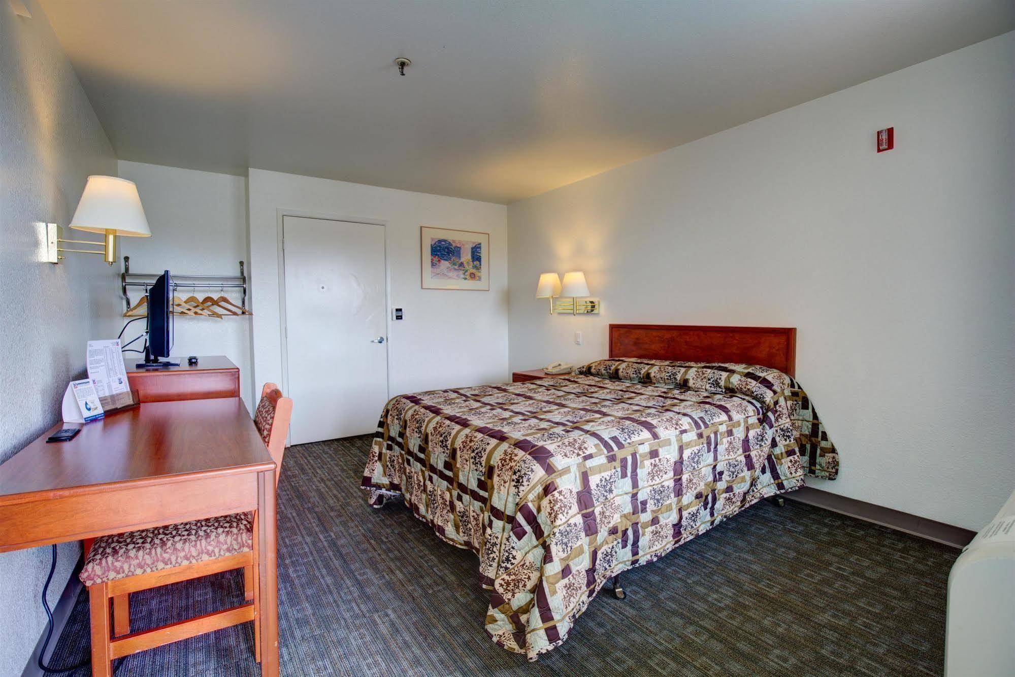 Rodeway Inn Sacramento-University Area מראה חיצוני תמונה